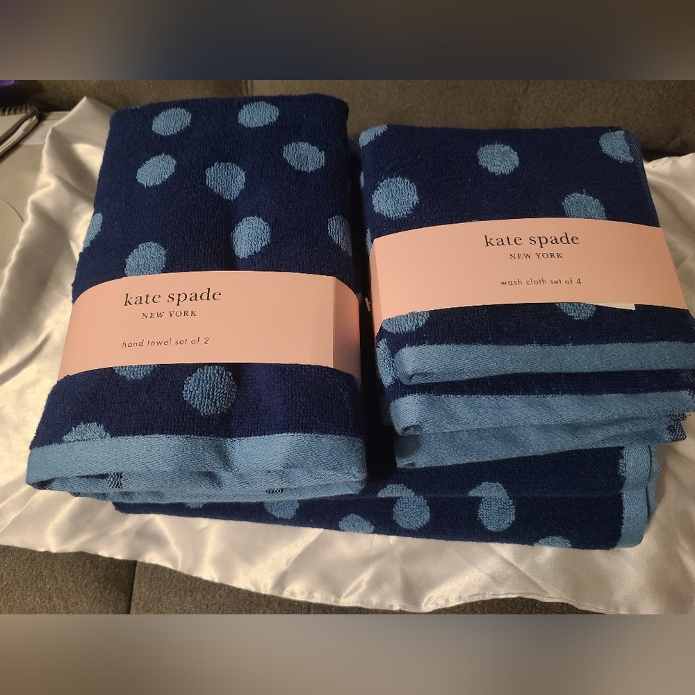 Kate Spade Blue Polka Dot Towel Set